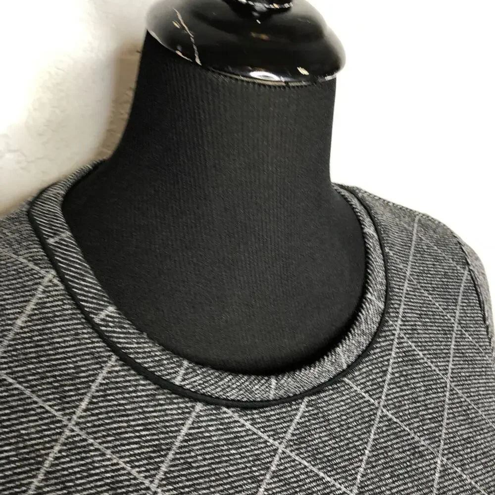 Banana Republic gray black plaid dress size 8 classic office business casual